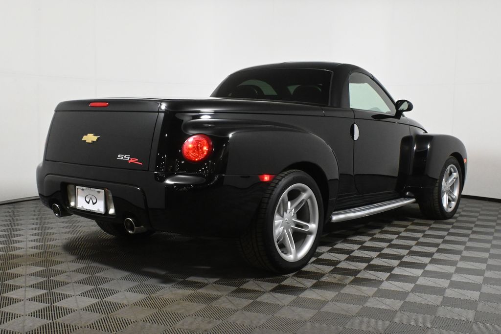 2004 Chevrolet SSR  8