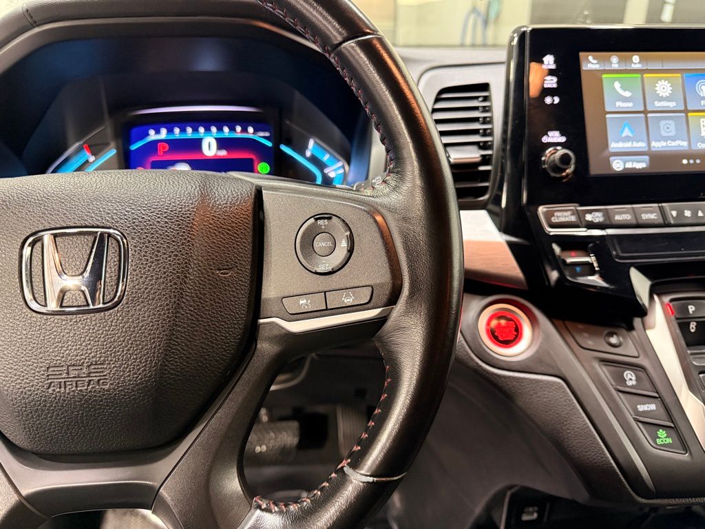 Thumbnail: 2023 Honda Odyssey - 14