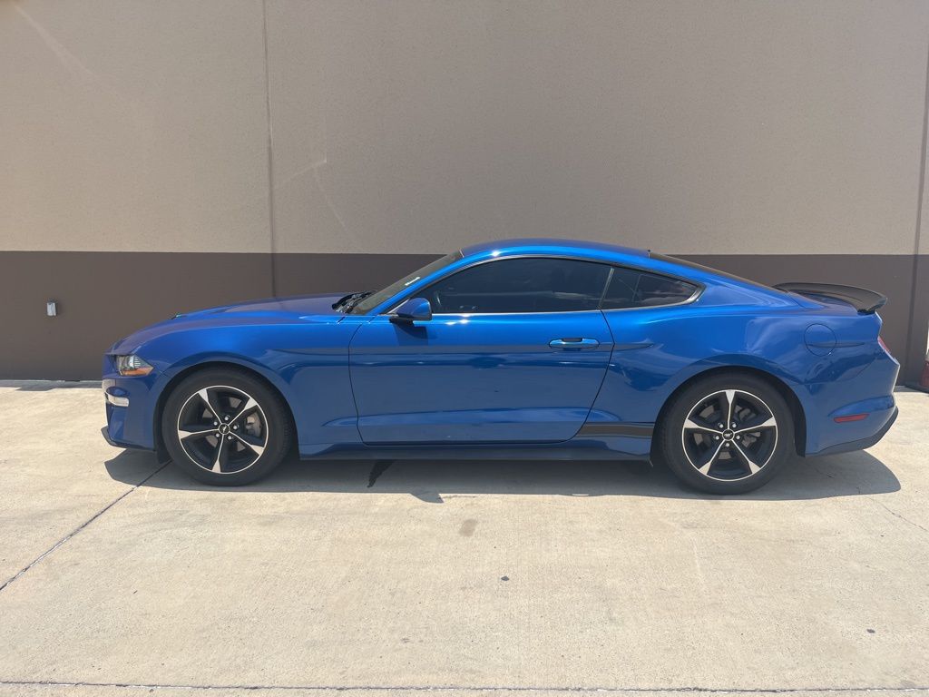 2018 Ford Mustang  2