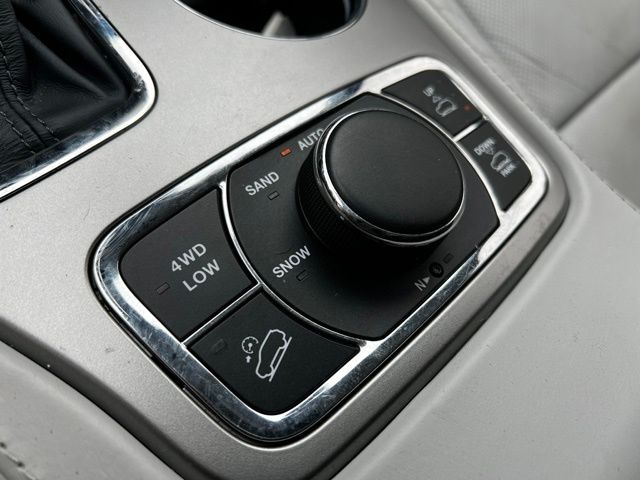 Used 2017 Jeep Grand Cherokee SUV