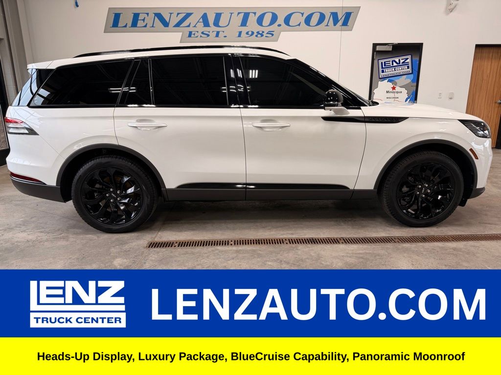 Pristine White Metallic Tri-Coat 2025 Lincoln Aviator SUV / Crossover All-Wheel Drive Automatic