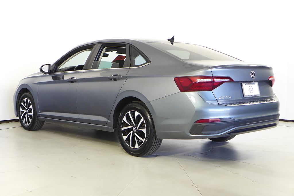 Thumbnail: 2022 Volkswagen Jetta - 9
