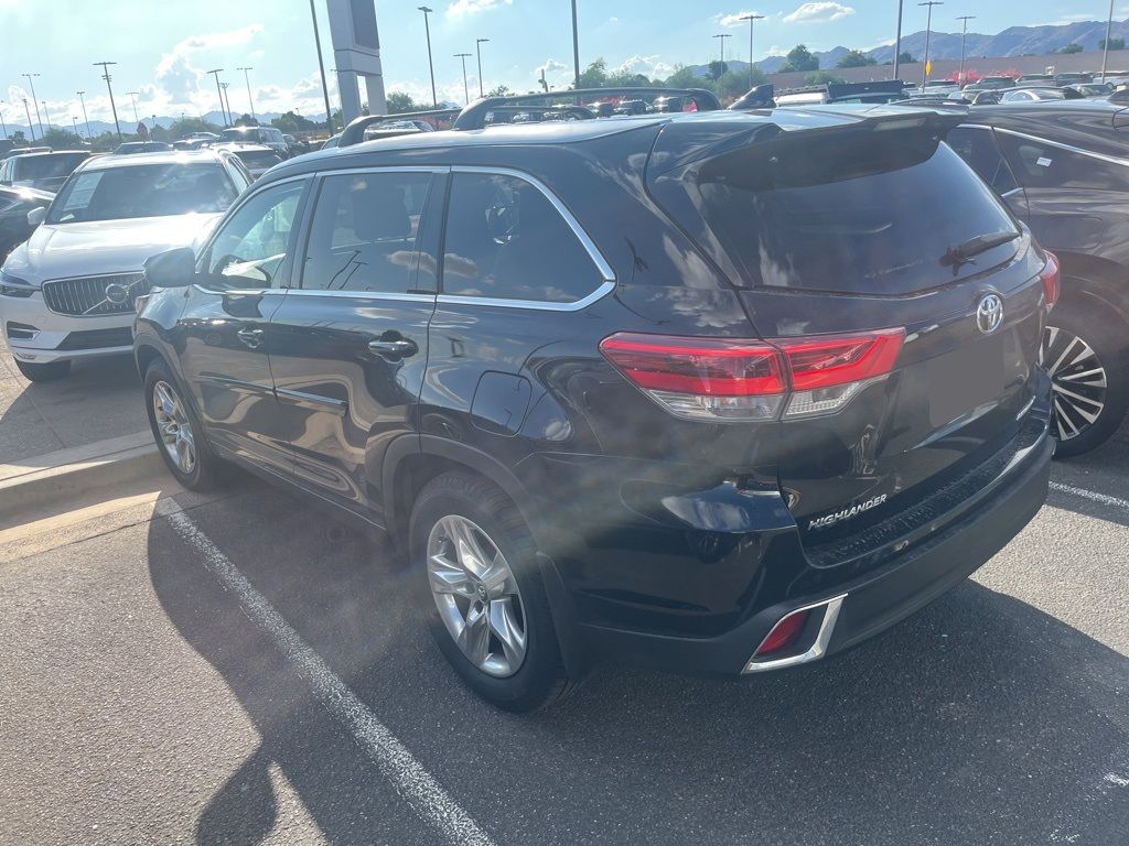 Thumbnail: 2017 Toyota Highlander - 6