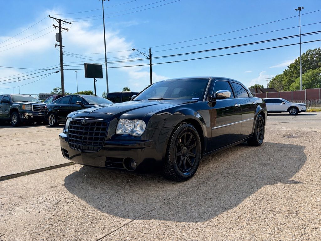 2005 Chrysler 300 C's photo
