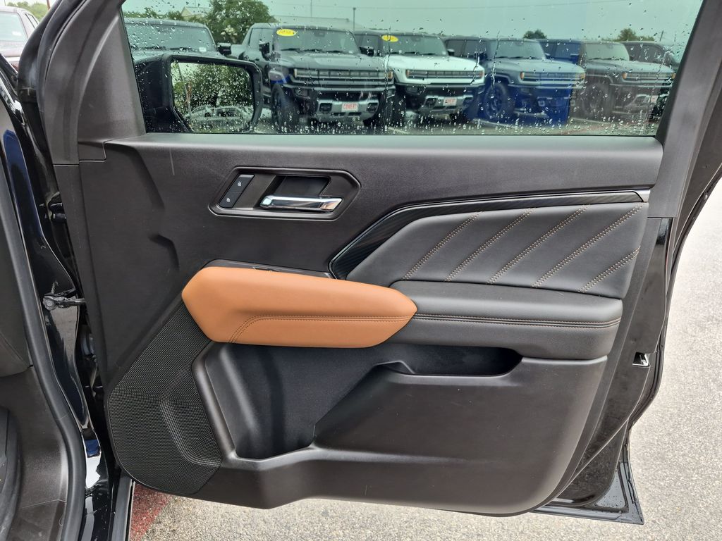 Used 2023 Black GMC AT4 image 38