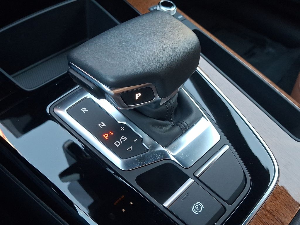 Thumbnail: 2023 Audi Q5 - 14