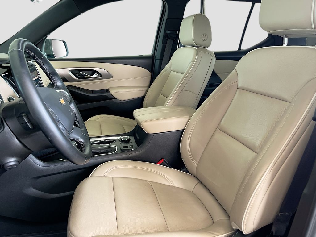 Used 2023 Black Chevrolet Premier image 18