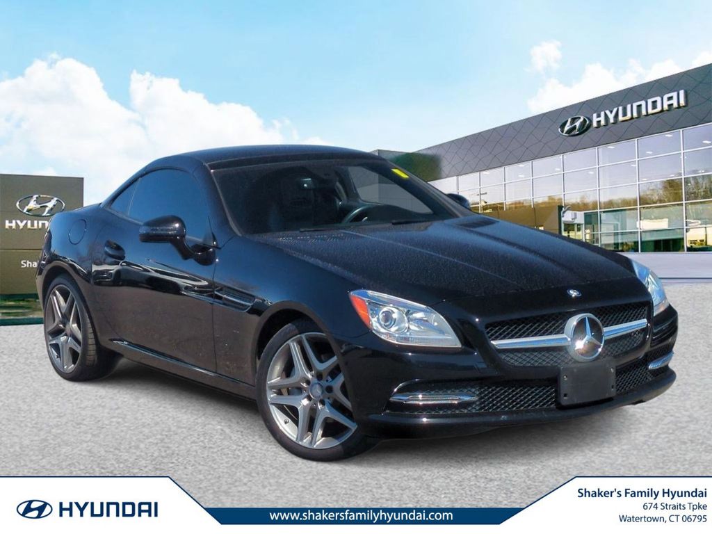 2013 Mercedes-Benz SLK 250 Convertible Rear-Wheel Drive