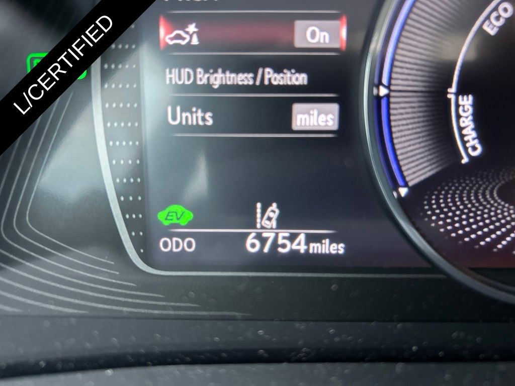Certified Used 2024 White Lexus 300h image 22