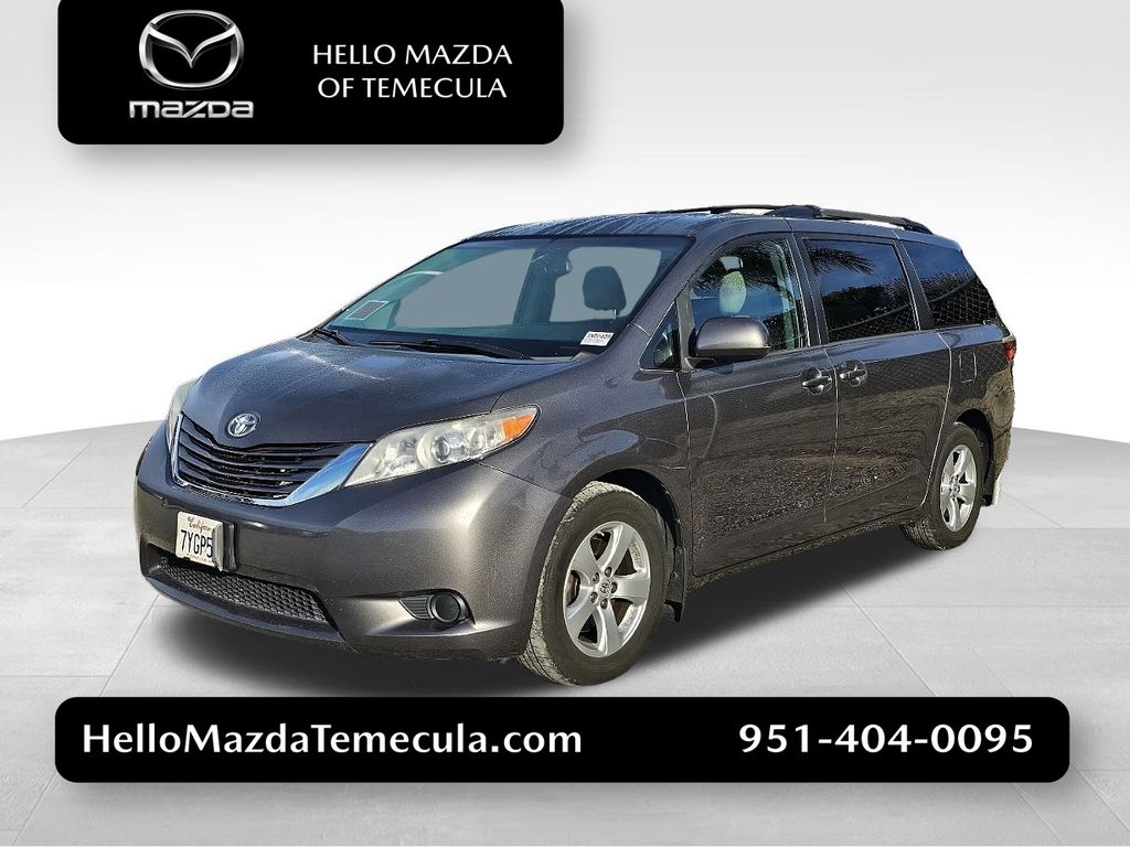 Predawn Gray Mica 2017 Toyota Sienna LE 7-Passenger Auto Access Seat FWD Minivan Front-Wheel Drive 8-Speed Automatic