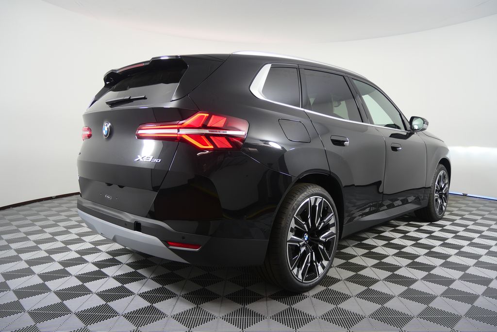 Thumbnail: 2026 BMW X3 - 3