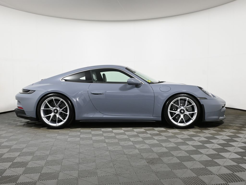 Thumbnail: 2023 Porsche 911 - 8