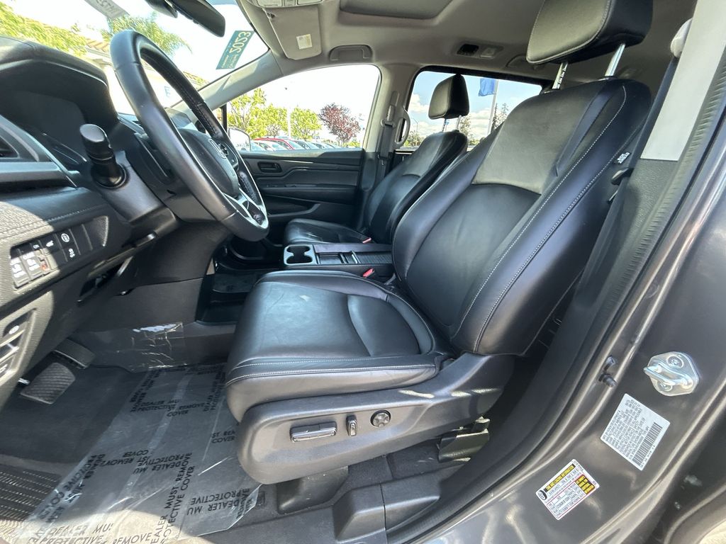 Thumbnail: 2023 Honda Odyssey - 11