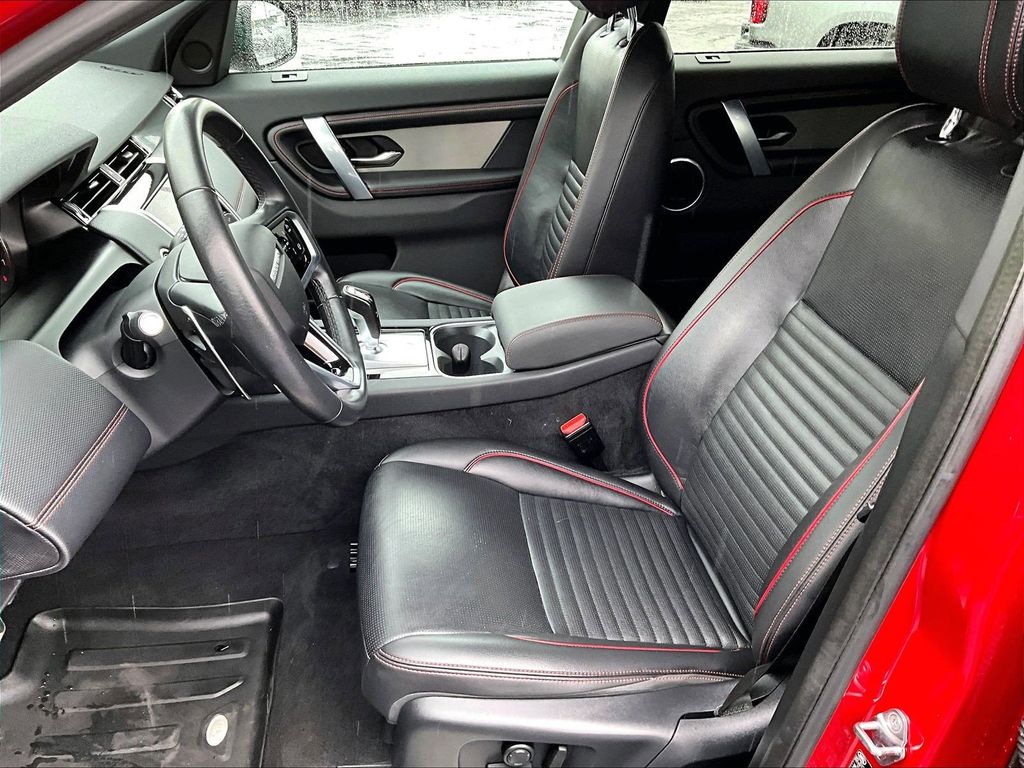 2023 Land Rover Discovery Sport — photo 10
