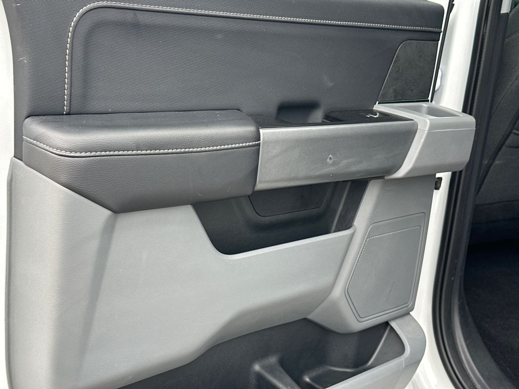 Used 2025 White Ford XLT image 21