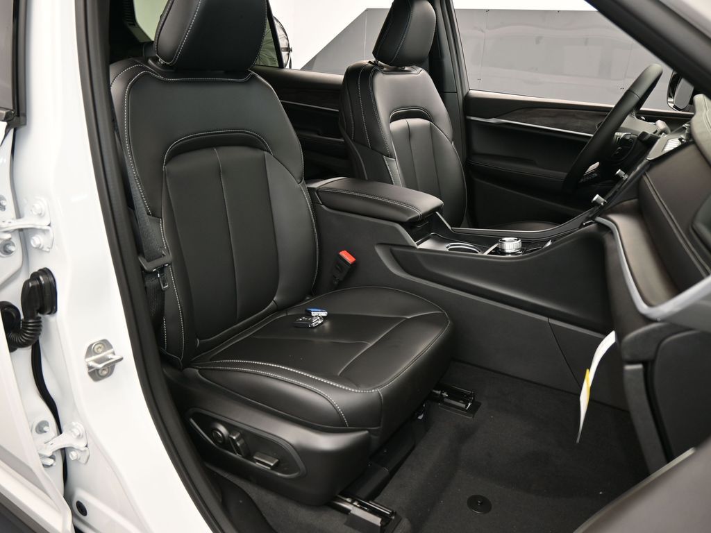 New 2026 Bright White Clearcoat Jeep Limited image 43