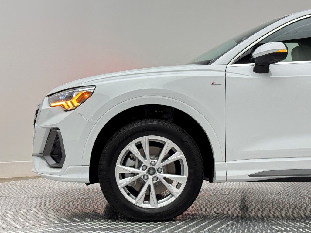 Thumbnail: 2025 Audi Q3 - 5