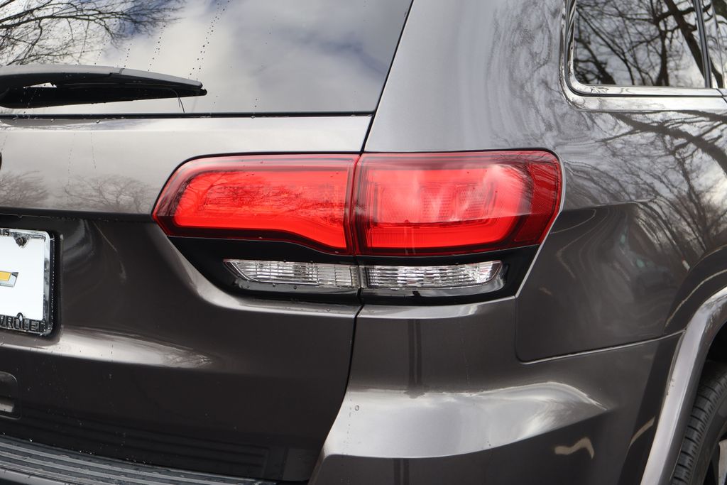 Thumbnail: 2019 Jeep Grand Cherokee - 7