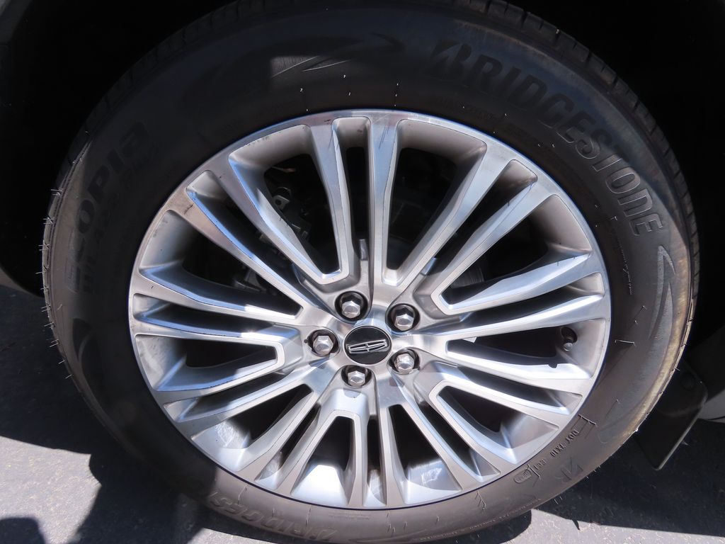 Thumbnail: 2016 Lincoln MKX - 17