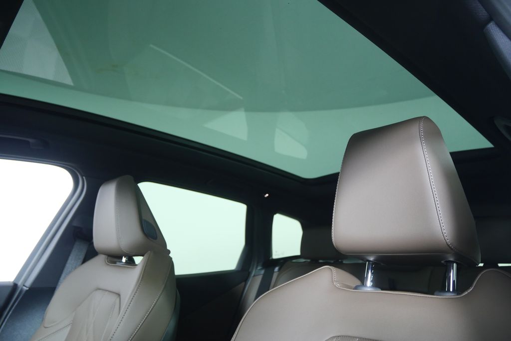 Thumbnail: 2026 BMW X3 - 11