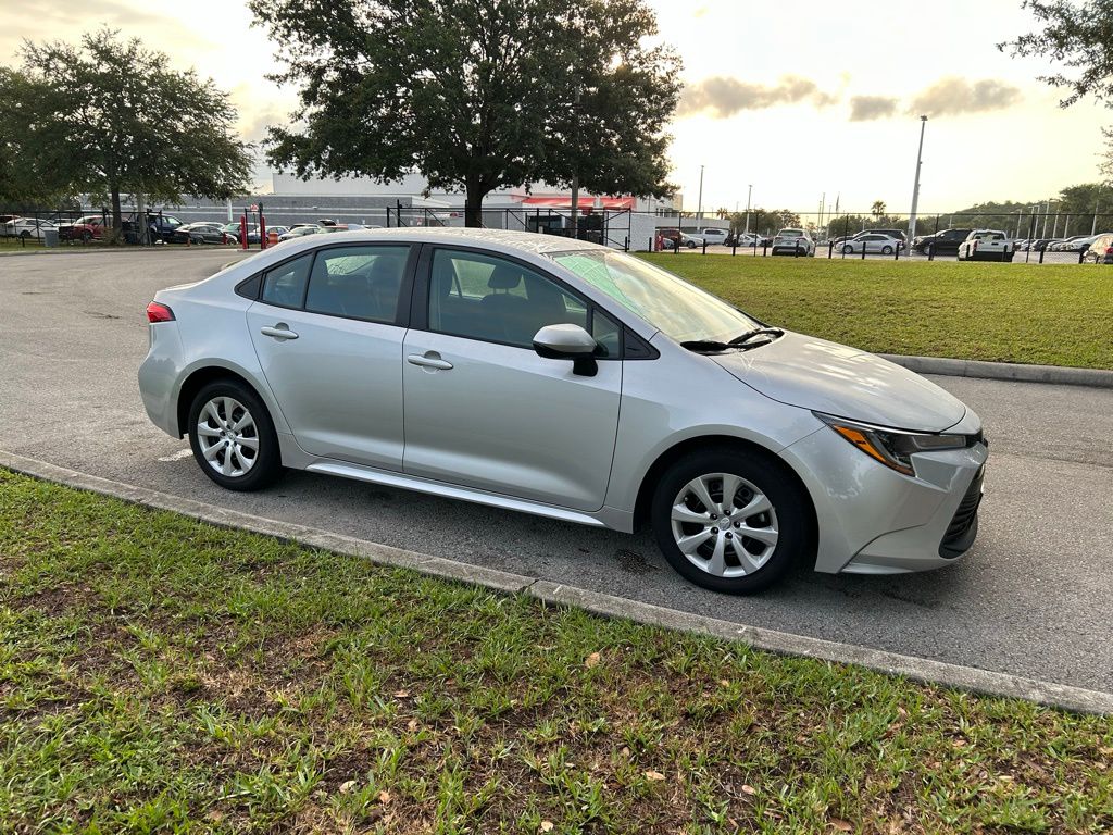 2024 Toyota Corolla LE 7