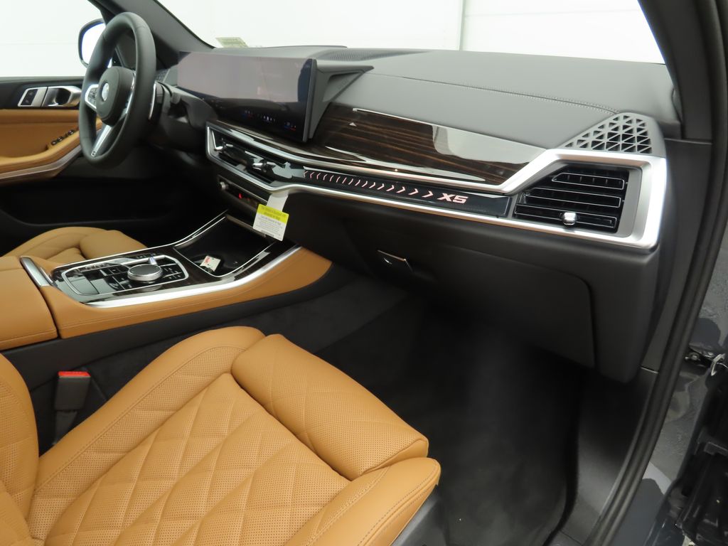 Thumbnail: 2026 BMW X5 - 18