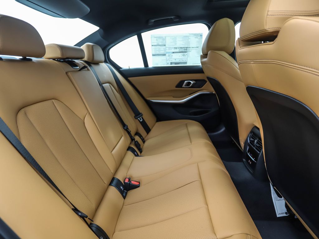 2025 BMW 3 Series 330i xDrive 26