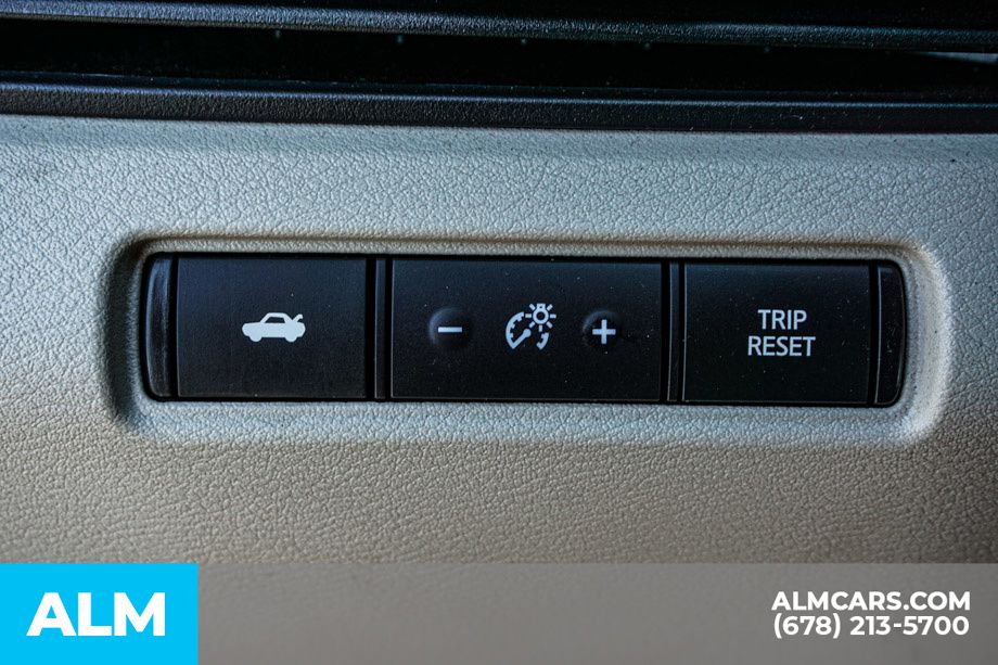 Used 2025 Black Nissan 2.5 SV image 42