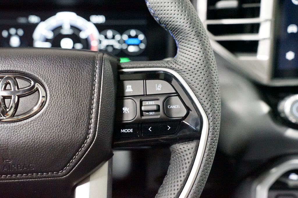 Thumbnail: 2025 Toyota Sequoia - 14
