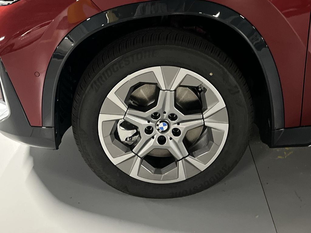 Thumbnail: 2026 BMW X1 - 10