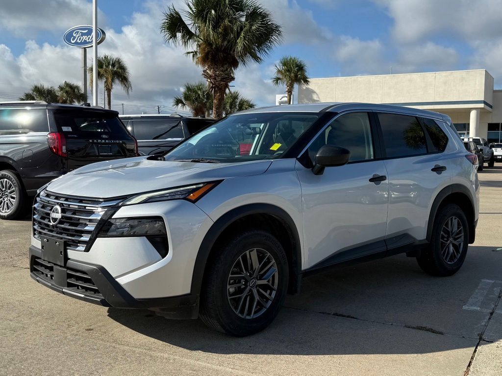 2025 Nissan Rogue S FWD