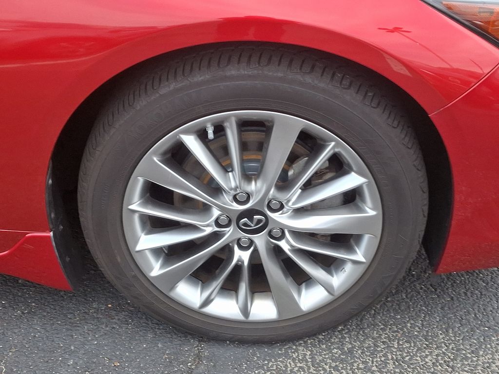 2021 INFINITI Q50 Luxe 8