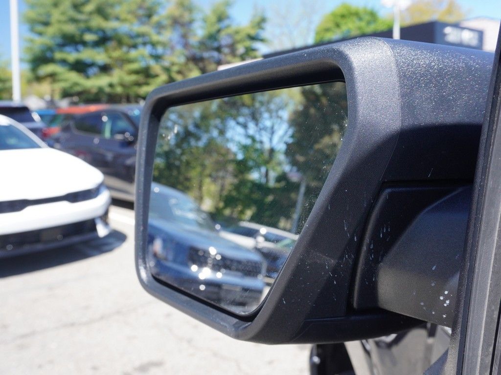 Used 2023 Black Ford XLT image 32