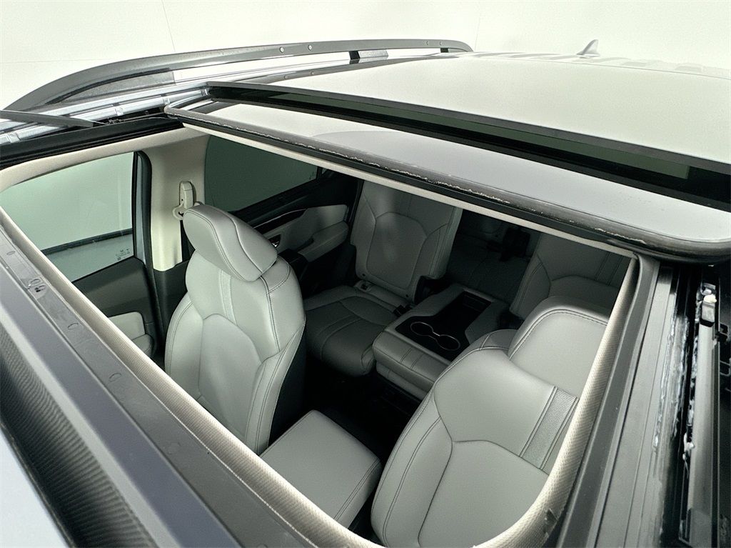 Used Car 2025 Honda Pilot  Touring For Sale In Austin, Texas
