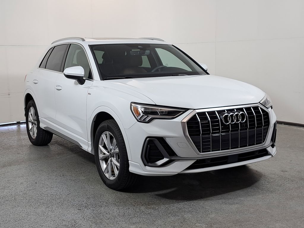 2024 Audi Q3 quattro Premium S Line 45 TFSI