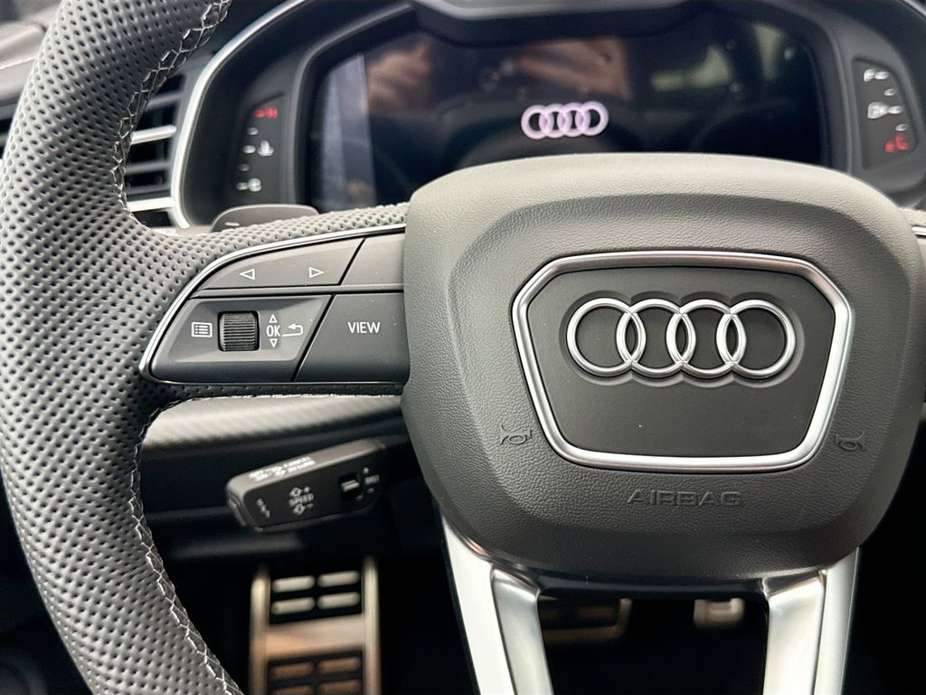 Thumbnail: 2026 Audi SQ8 - 11