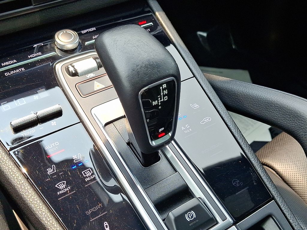 2022 Porsche   17