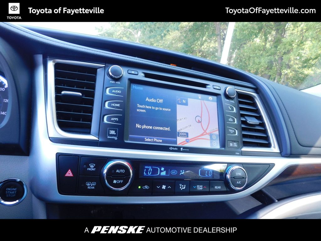 Thumbnail: 2014 Toyota Highlander - 5
