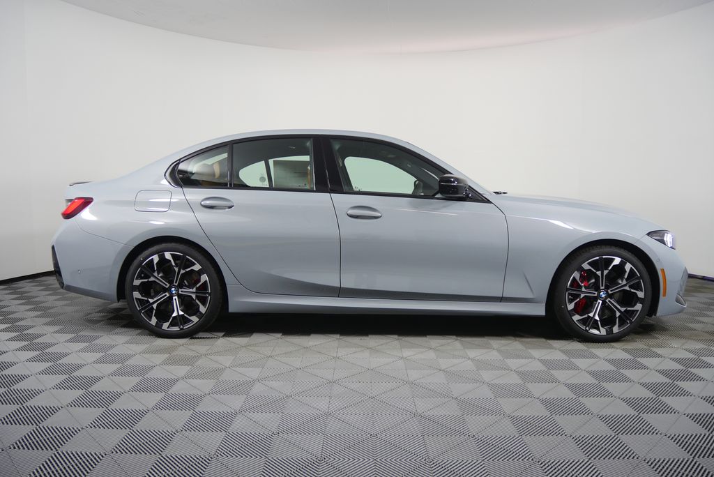 Thumbnail: 2026 BMW 3 Series - 2