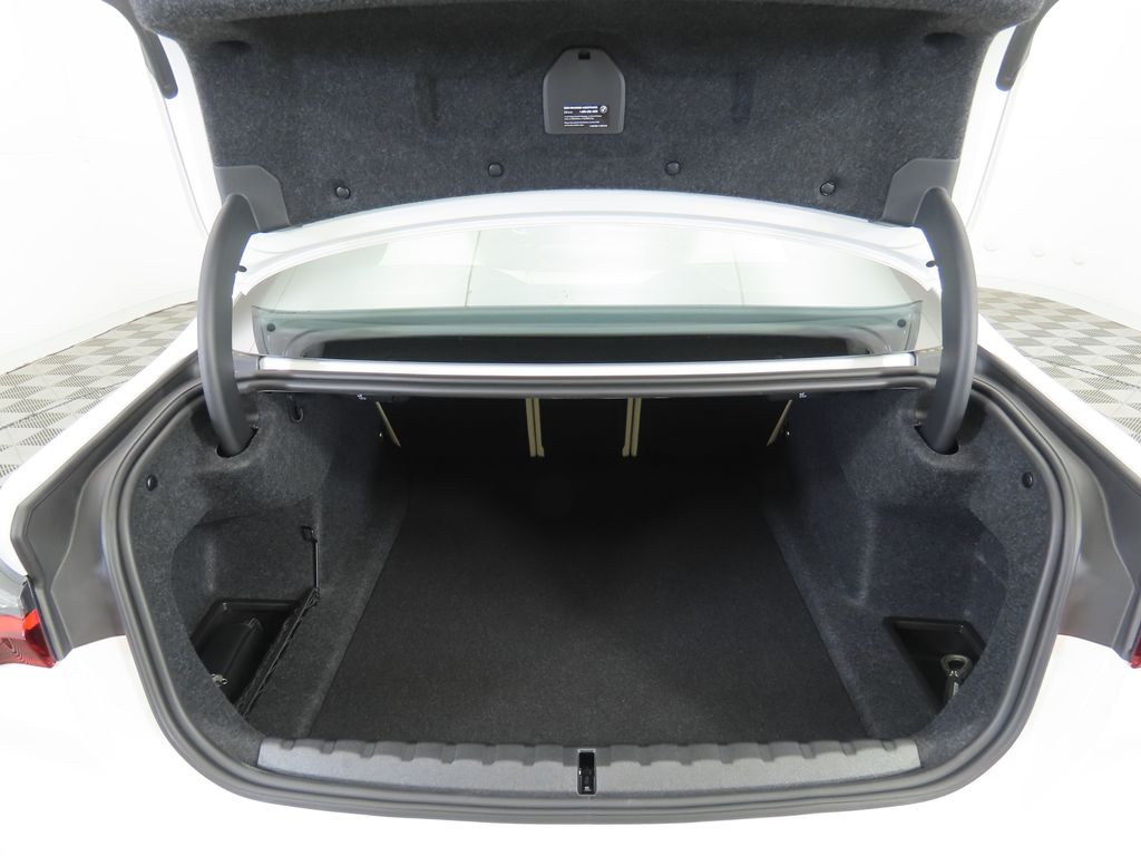 Thumbnail: 2026 BMW 4 Series - 27