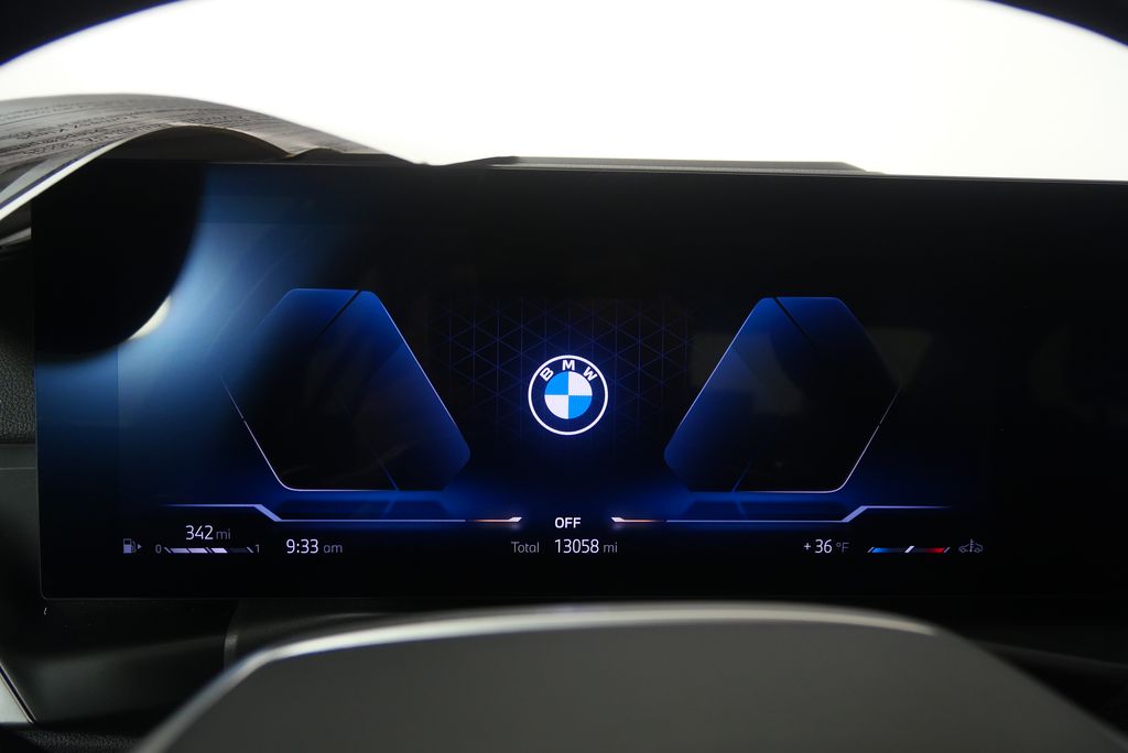 Thumbnail: 2025 BMW 3 Series - 22