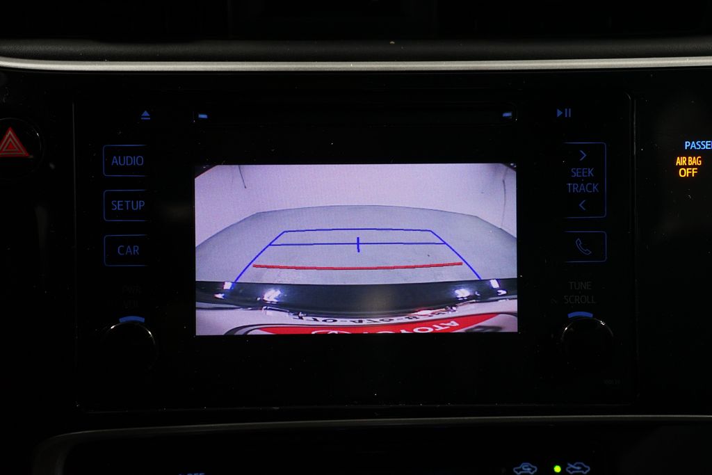 Thumbnail: 2019 Toyota Corolla - 19