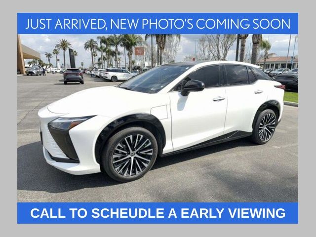 2023 Lexus RZ 450e Luxury AWD