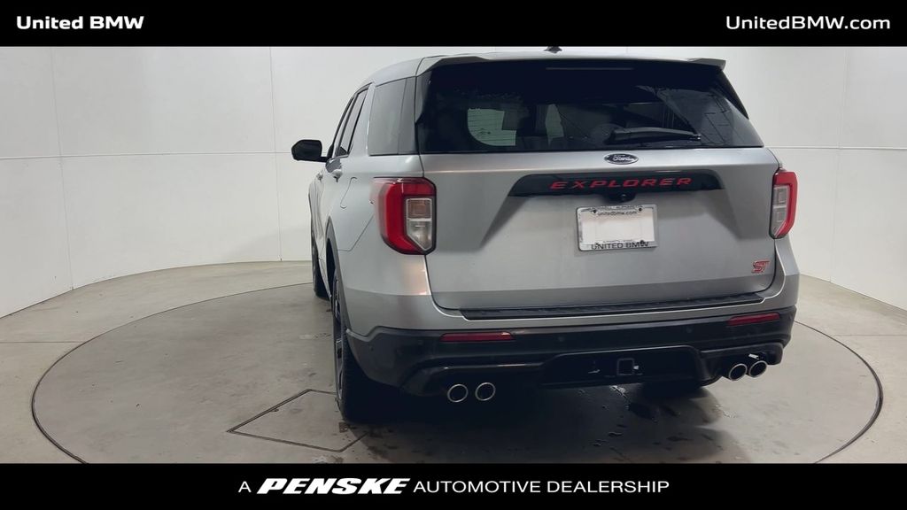 2022 Ford Explorer ST 7