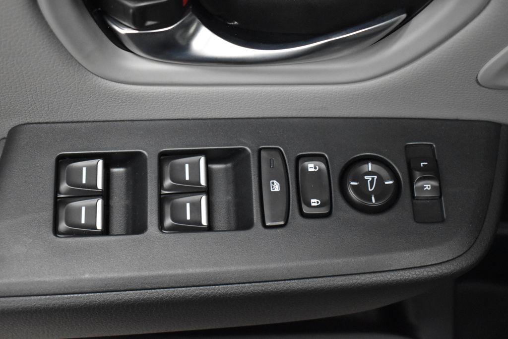 Thumbnail: 2025 Honda Pilot - 9