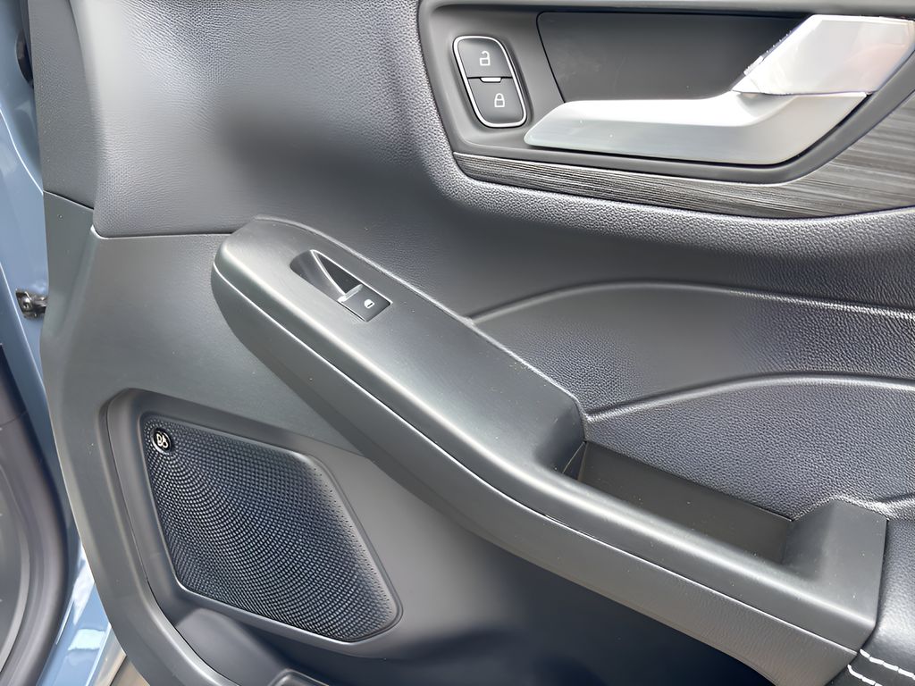2025 Ford Escape Plug-In Hybrid