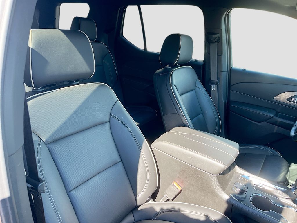 Used 2023 Red Chevrolet Premier image 31