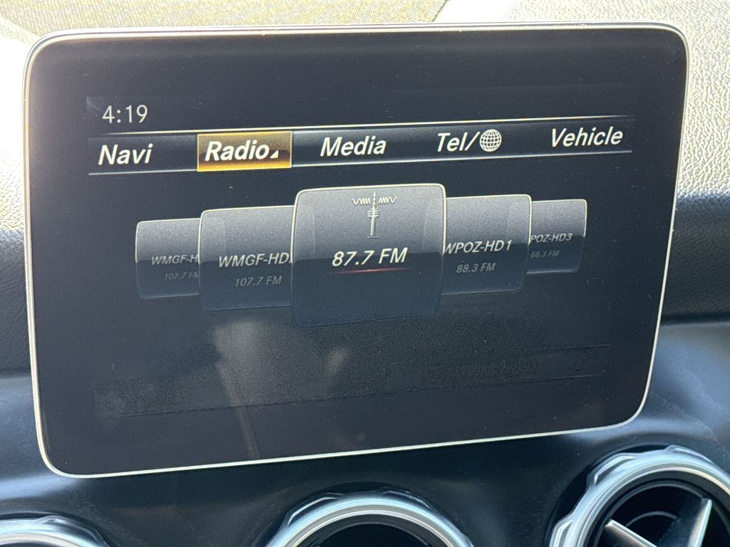 Thumbnail: 2019 Mercedes-Benz GLA - 22