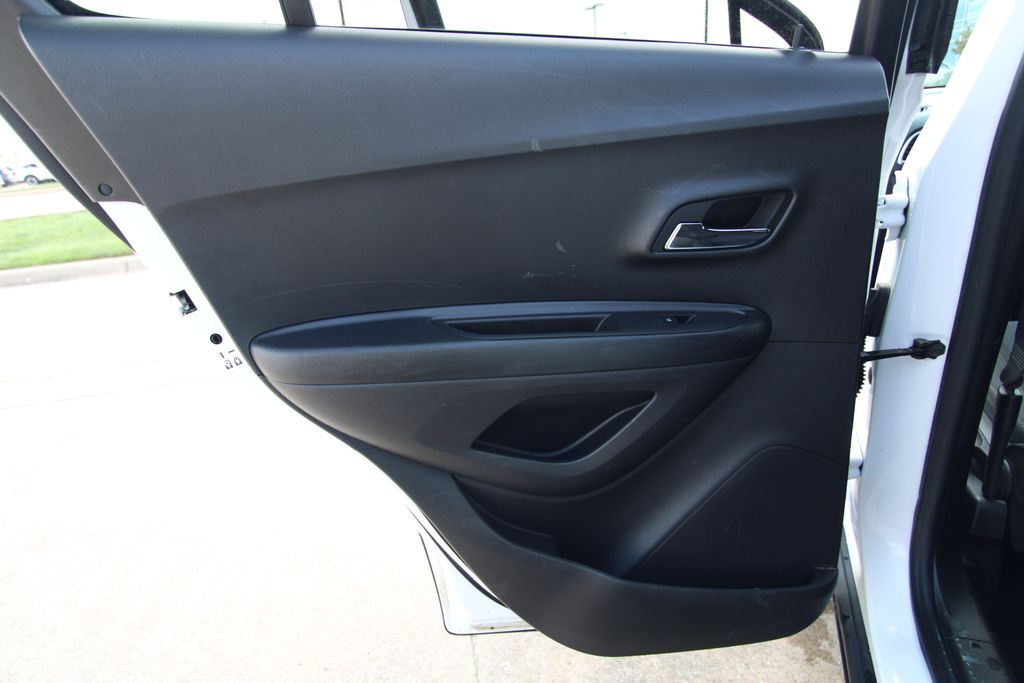Used 2022 Chevrolet Trax SUV
