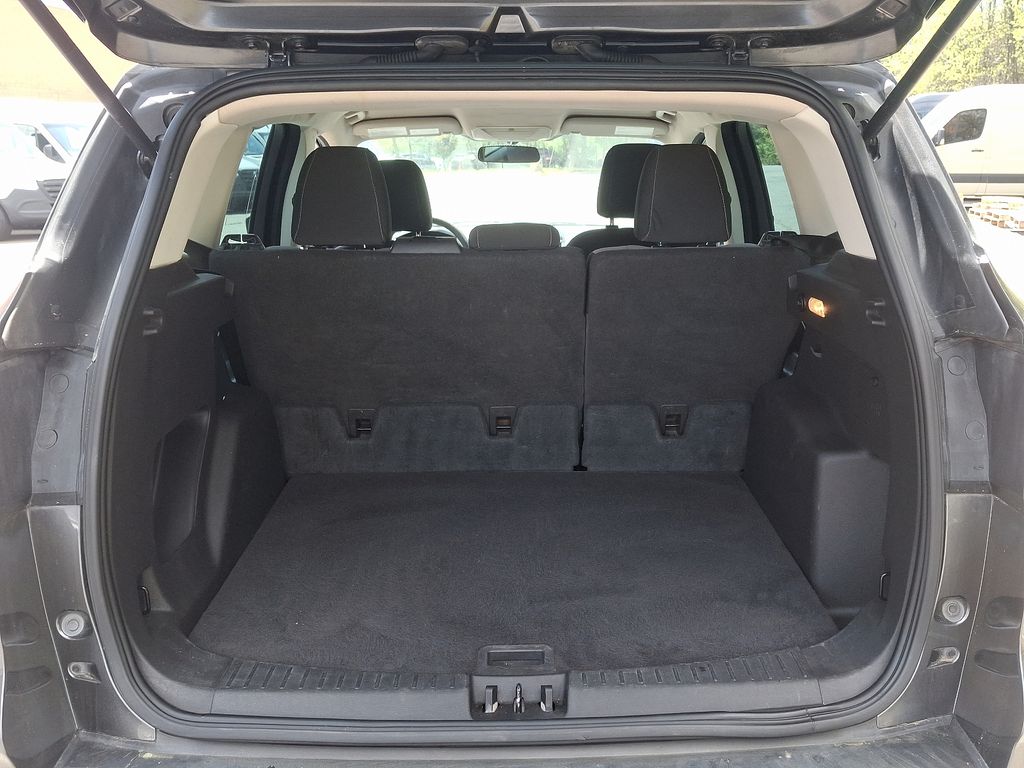 2017 Ford Escape S 28